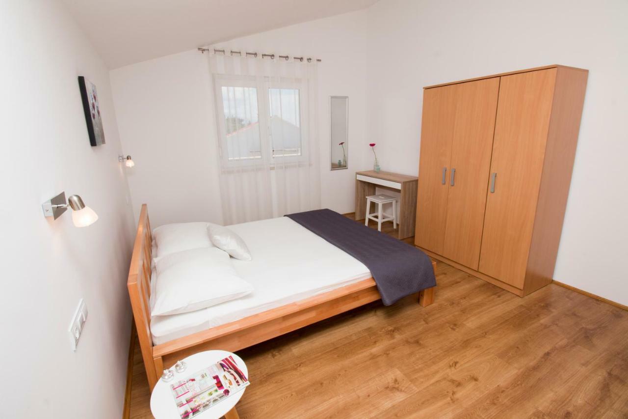 Apartments Liber Lokva Rogoznica Eksteriør billede