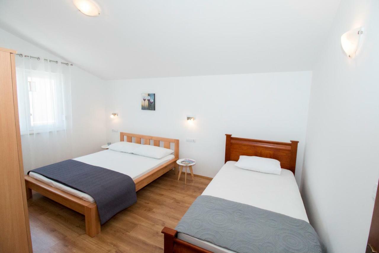 Apartments Liber Lokva Rogoznica Eksteriør billede